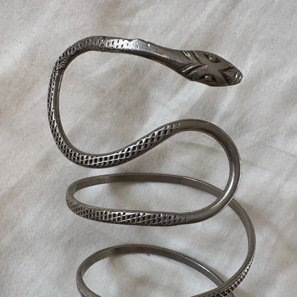 Vintage silver snake arm cuff - Picture 2 of 3